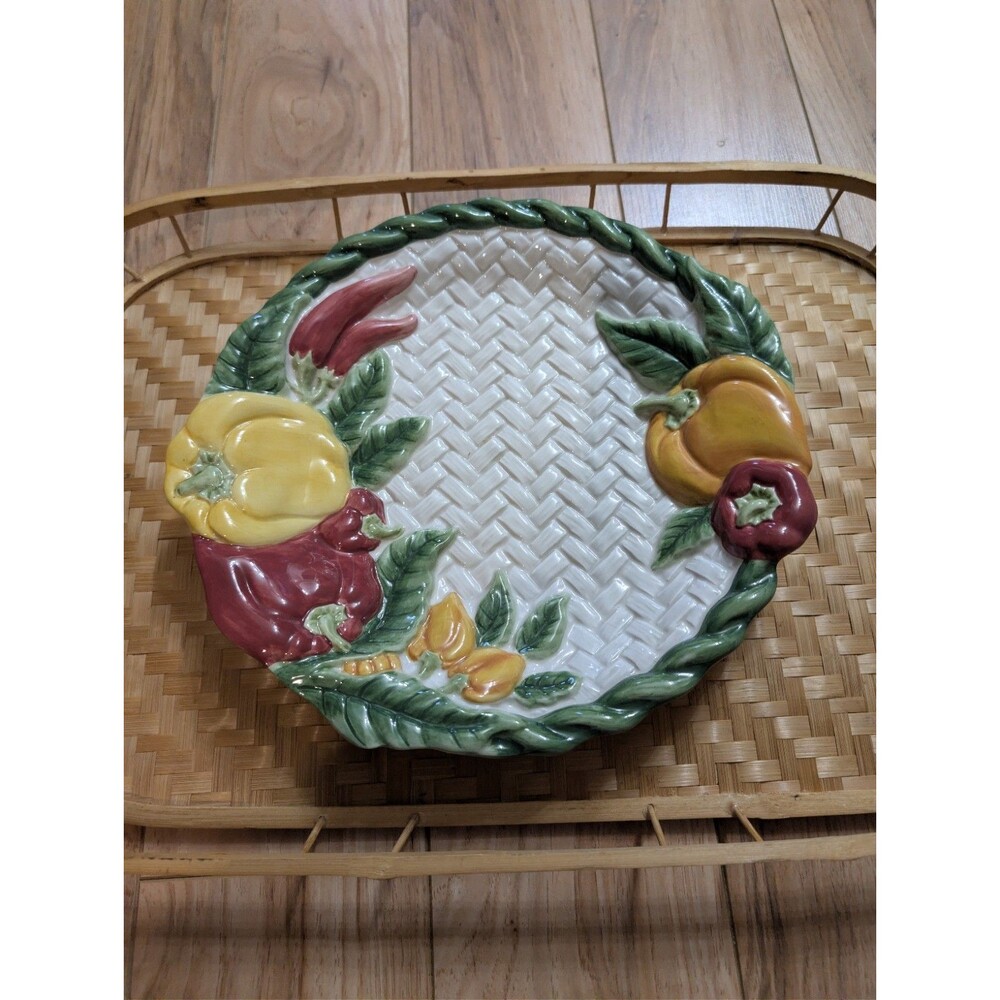 Fitz & Floyd Essentials Pepper Gourmet 10" Plate Embossed Basketweave  EUC